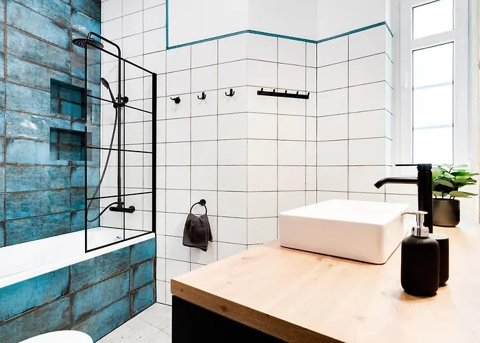 Plac Jana Pawla 7 Centrum * 브로츠와프